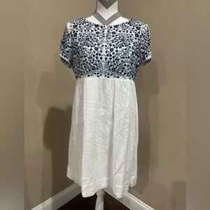 IVY JANE White dress with Navy blue embroidery, EUC!